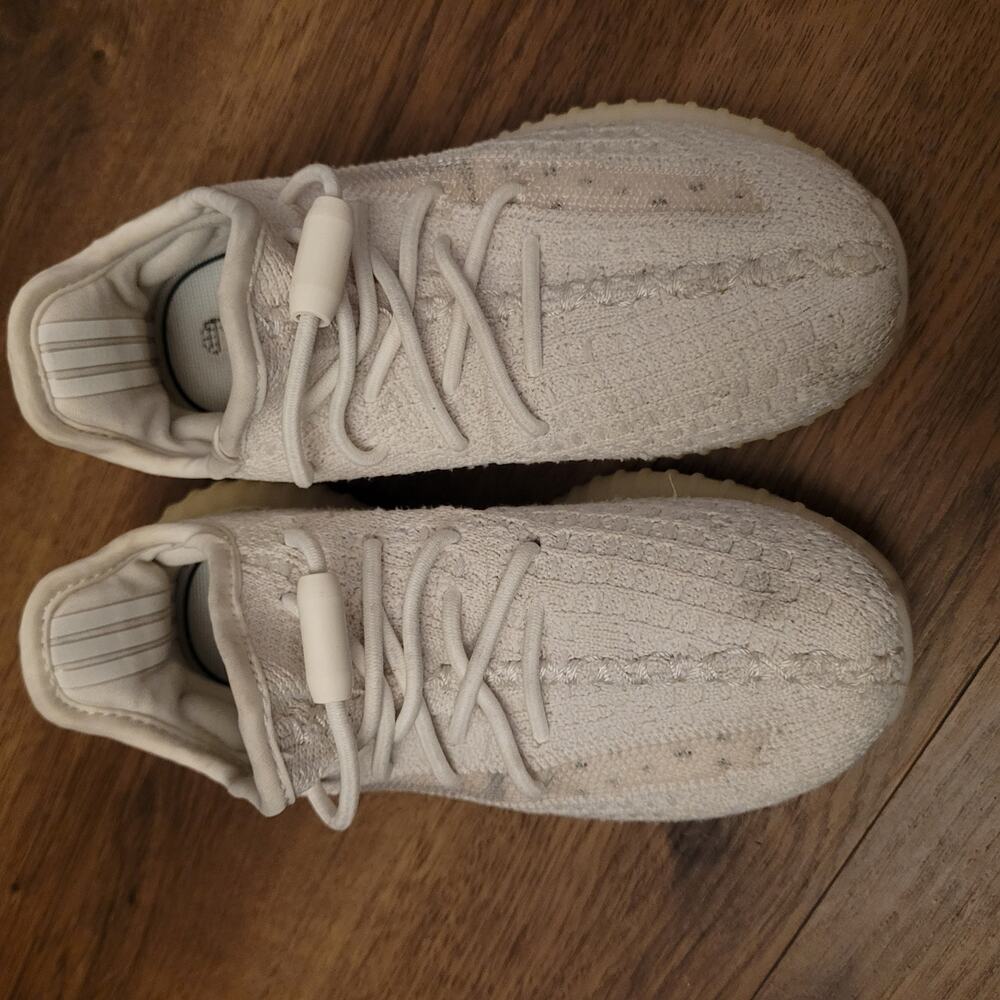 kids  adidas boost yeezy 350v2  white vguc sz 12Y